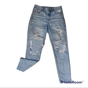 American Eagle High Rise Mom Jeans
